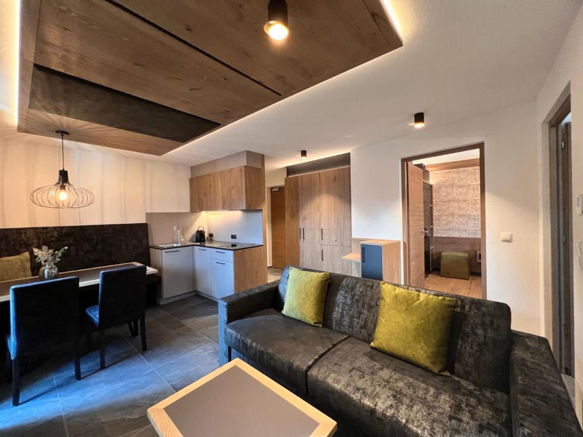 Adlhof Apartments บรูนิโก ภายนอก รูปภาพ