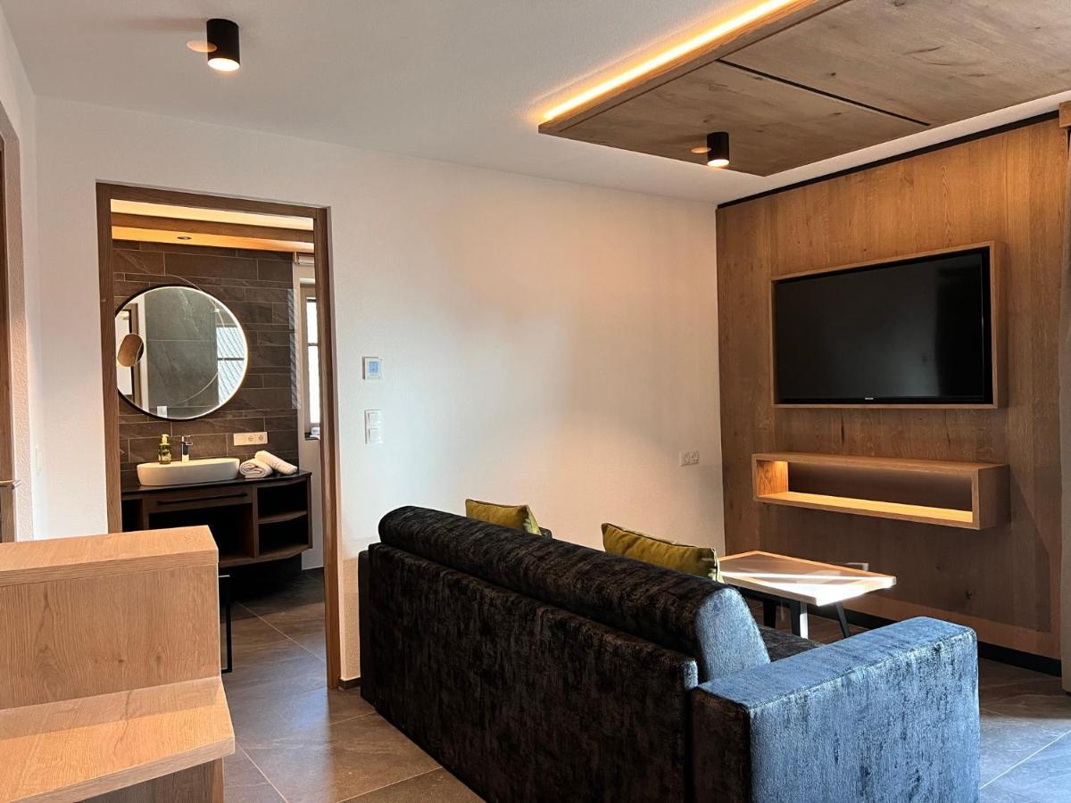 Adlhof Apartments บรูนิโก ภายนอก รูปภาพ