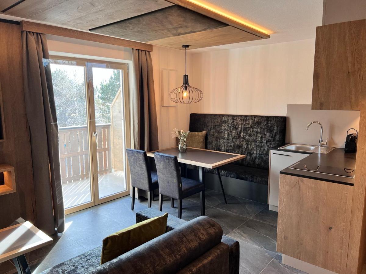 Adlhof Apartments บรูนิโก ภายนอก รูปภาพ